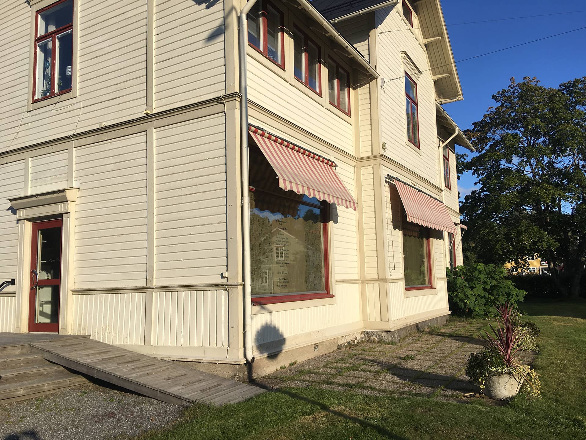 Invigning av LPkontakten på Violas